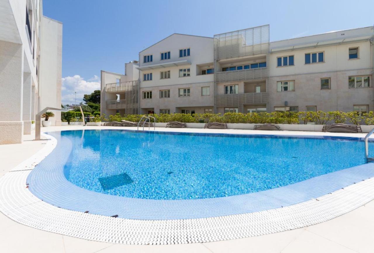 Lux Pool Suite Umag Exterior photo