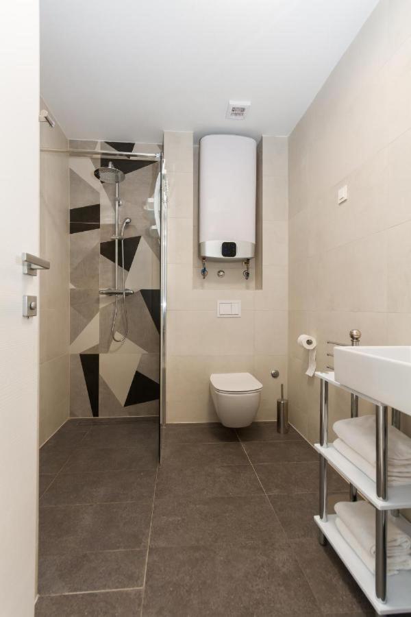 Lux Pool Suite Umag Exterior photo